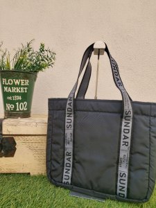 Bolsa básica negra con gris 2020